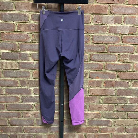 Lululemon Purple Athletic Leggings Size 4 - Picture 3 of 5